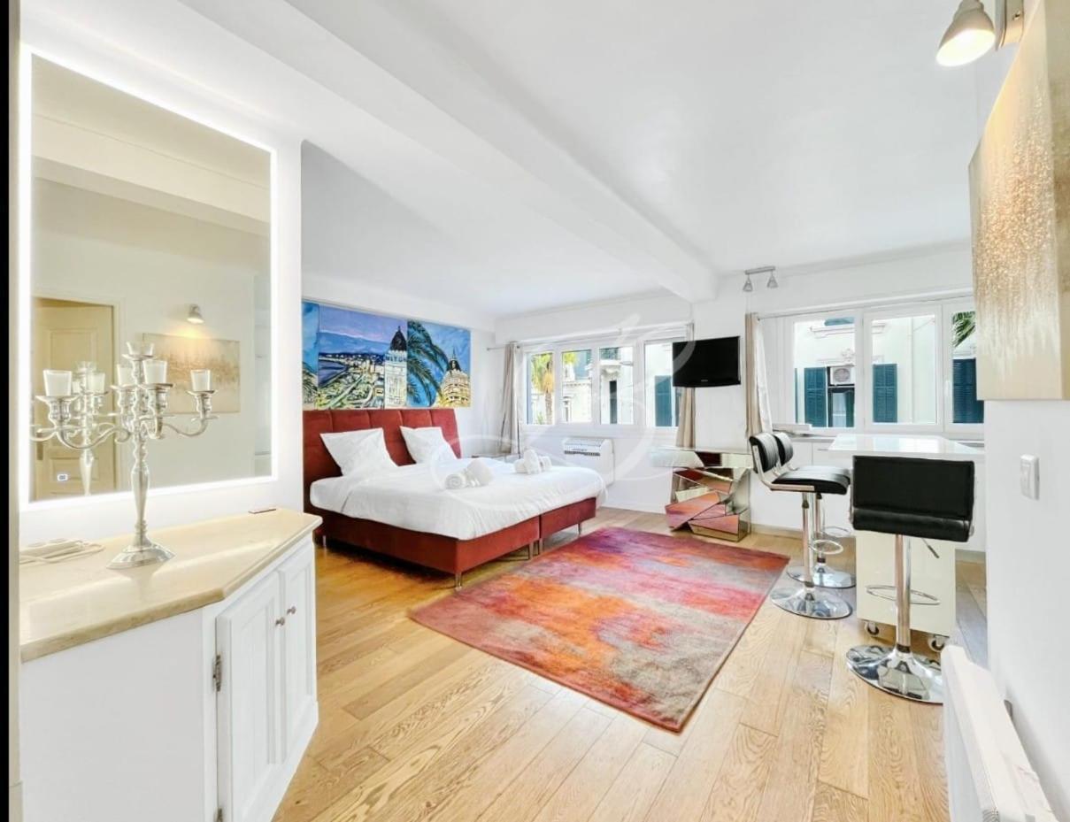 Apartment Tres Beau Centre Cannes, 600m De La Croisette *